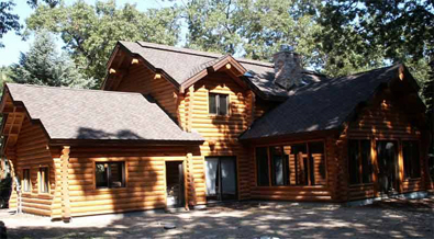 This Craftsman style log home from Betr Bilt is called the Baker Castle. baker-log-castle-betr-built-log-homes.jpg