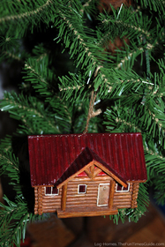 log-home-christmas-tree-ornament.jpg