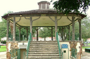 outdoor-gazebo-using-trees-as-poles.jpg
