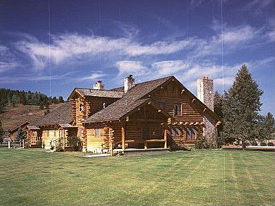 Luxury  Homes  Sale on Most Expensive Houses For Sale In The U S   2 Are Log Homes For Sale