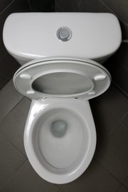 modern-toilet-by-benedeki.jpg